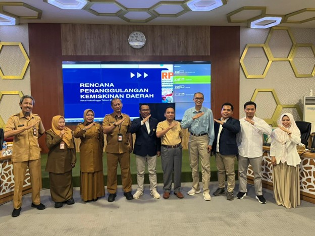 Tim Penyusun IAD Serahkan Laporan Akhir RPKD kepada Wali Kota Probolinggo: Wujud Komitmen Tekan Kemiskinan dan Perkuat Layanan Dasar