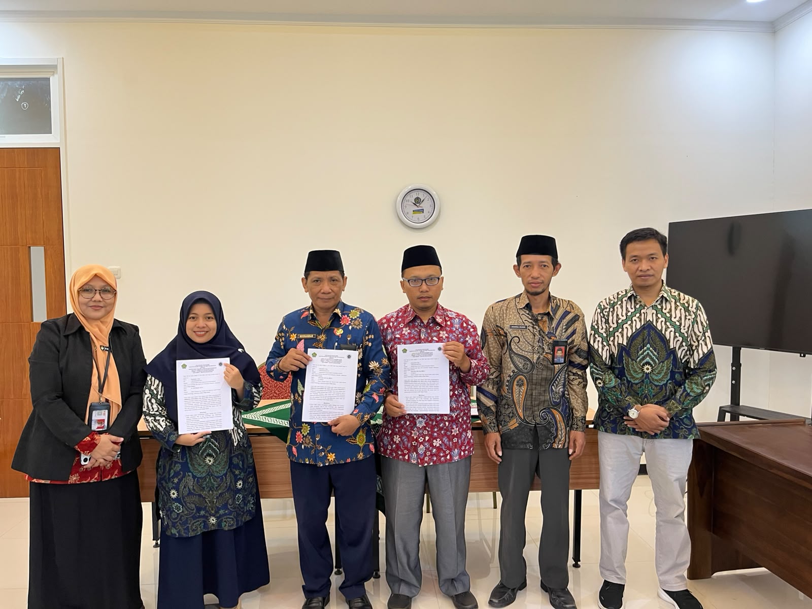 Fakultas Ilmu Tarbiyah dan Keguruan serta Fakultas Hukum dan Ekonomi Islam IAD Probolinggo Jalin Kerja Sama dengan KUA Kecamatan Kedopok