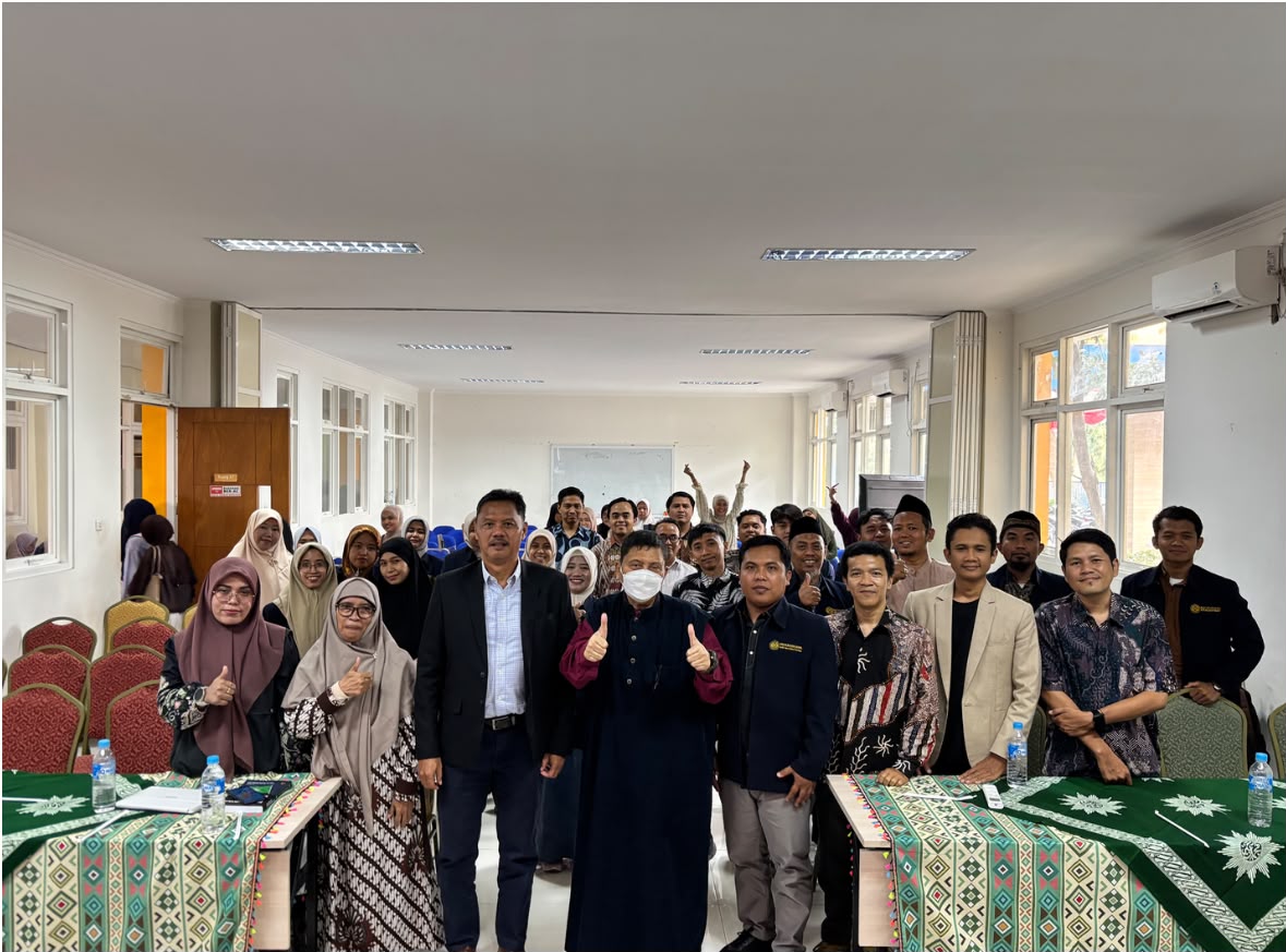 Pascasarjana Institut Ahmad Dahlan Probolinggo Gelar Bedah Buku “Muhammadiyah dan Gerakan Berkemajuan” untuk Penguatan Al-Islam dan Kemuhammadiyahan